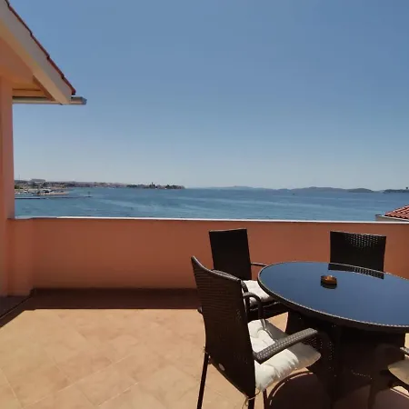 Nino Apartman Zadar
